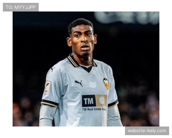 瓦伦西亚与阿森纳完成莫斯克拉转会交易，21岁西班牙中卫加盟枪手