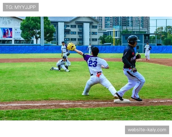 观点:商业化加速,职业垒球联赛应如何平衡竞技纯粹性与商业赞助?