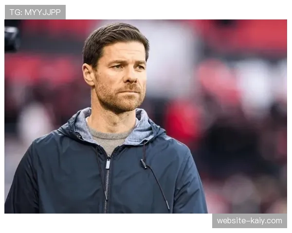 独家专访哈维·阿隆索:谈勒沃库森的赛季强度管理与年轻球员使用